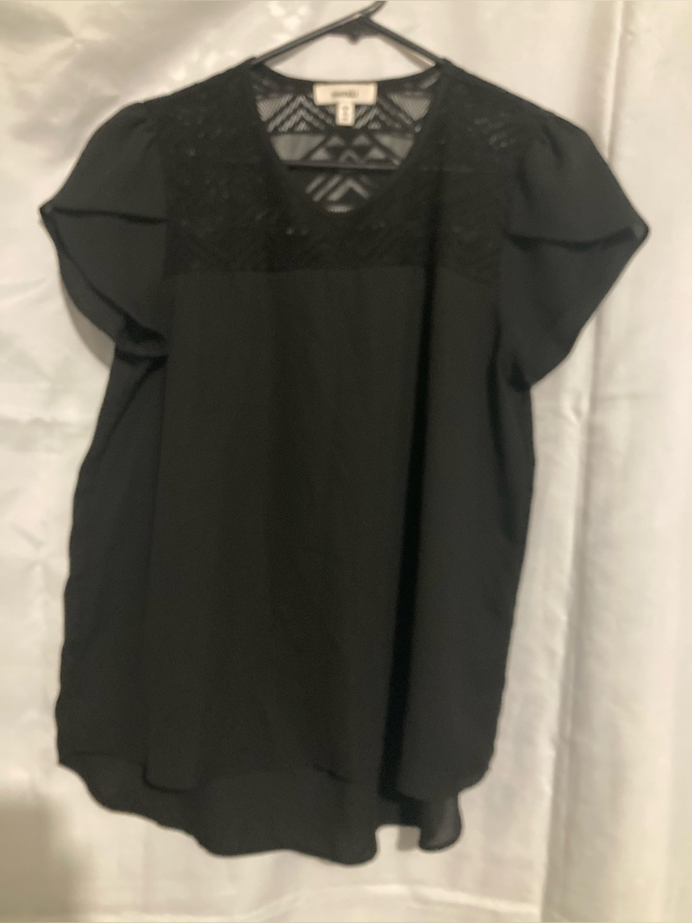 ❤️3/$15 a new day Black Lace Yoke Flutter Sleeve Top